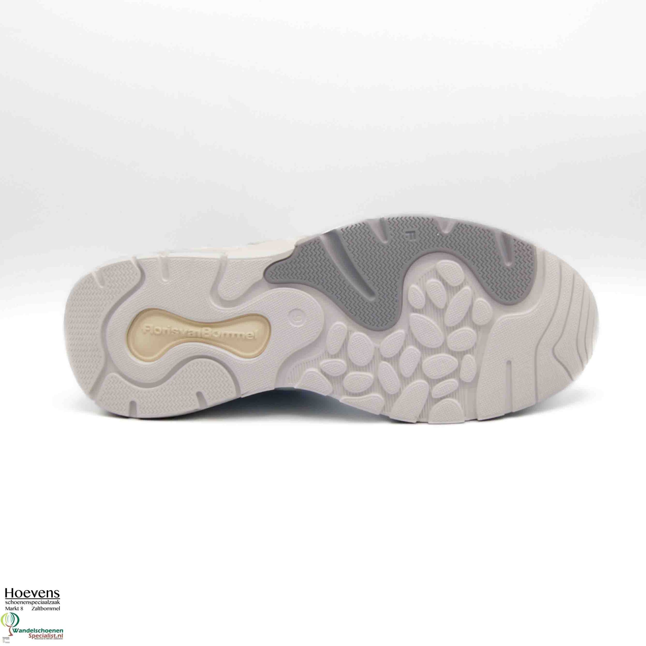 FlorisvBommelSFM-1025842-01LightBlue_42-01 LightBlue_4